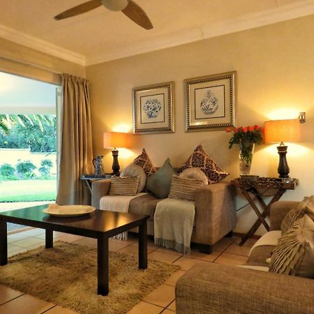Vair'S Place Guest House In Sandton Paulshof - Apartment, Lux Suites & Spa Йоханесбург Екстериор снимка
