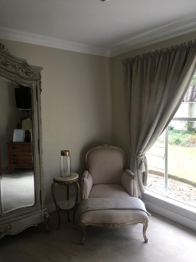 Vair'S Place Guest House In Sandton Paulshof - Apartment, Lux Suites & Spa Йоханесбург Екстериор снимка