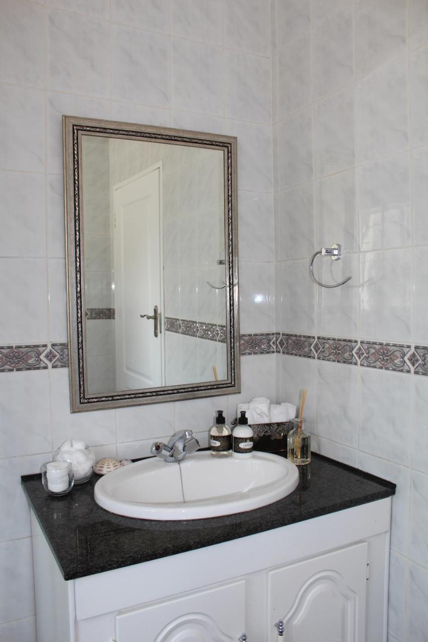 Vair'S Place Guest House In Sandton Paulshof - Apartment, Lux Suites & Spa Йоханесбург Екстериор снимка