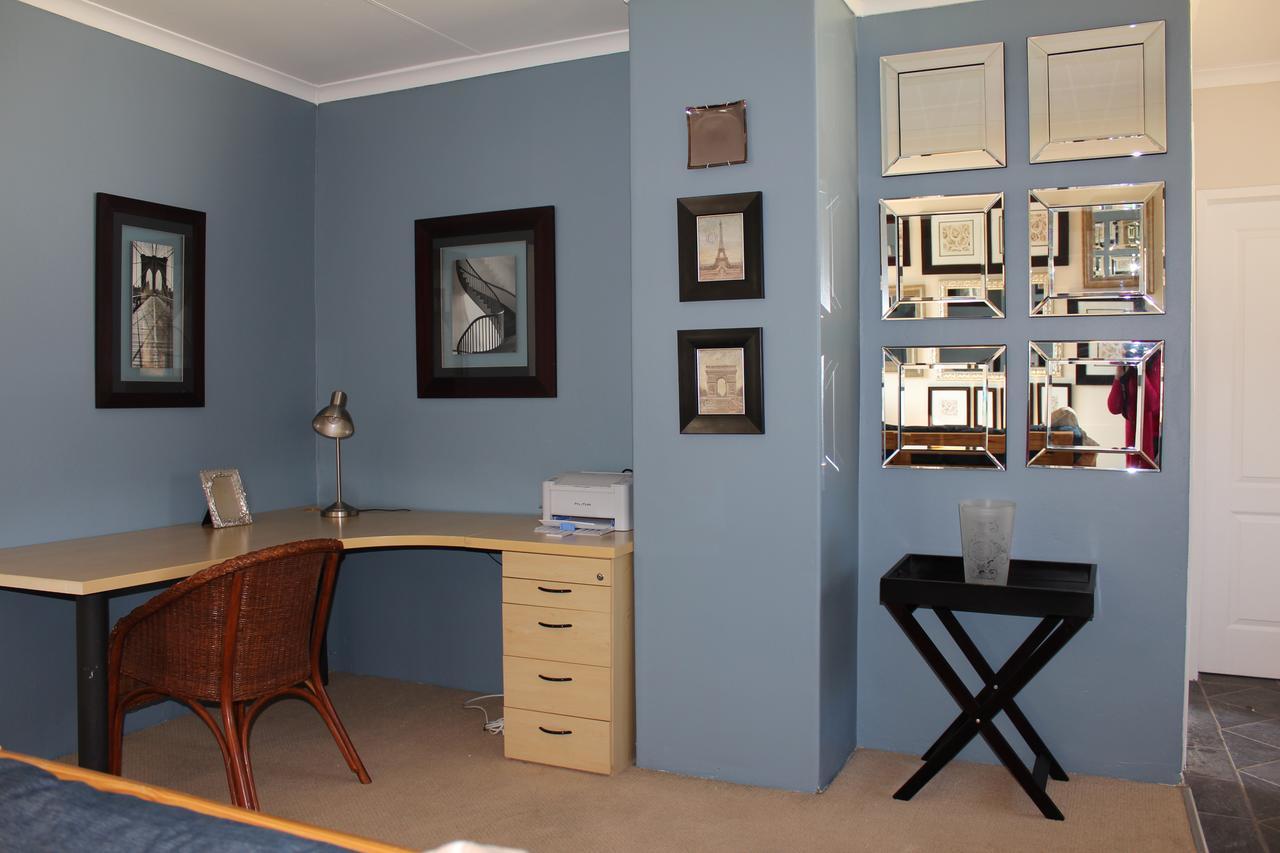 Vair'S Place Guest House In Sandton Paulshof - Apartment, Lux Suites & Spa Йоханесбург Екстериор снимка